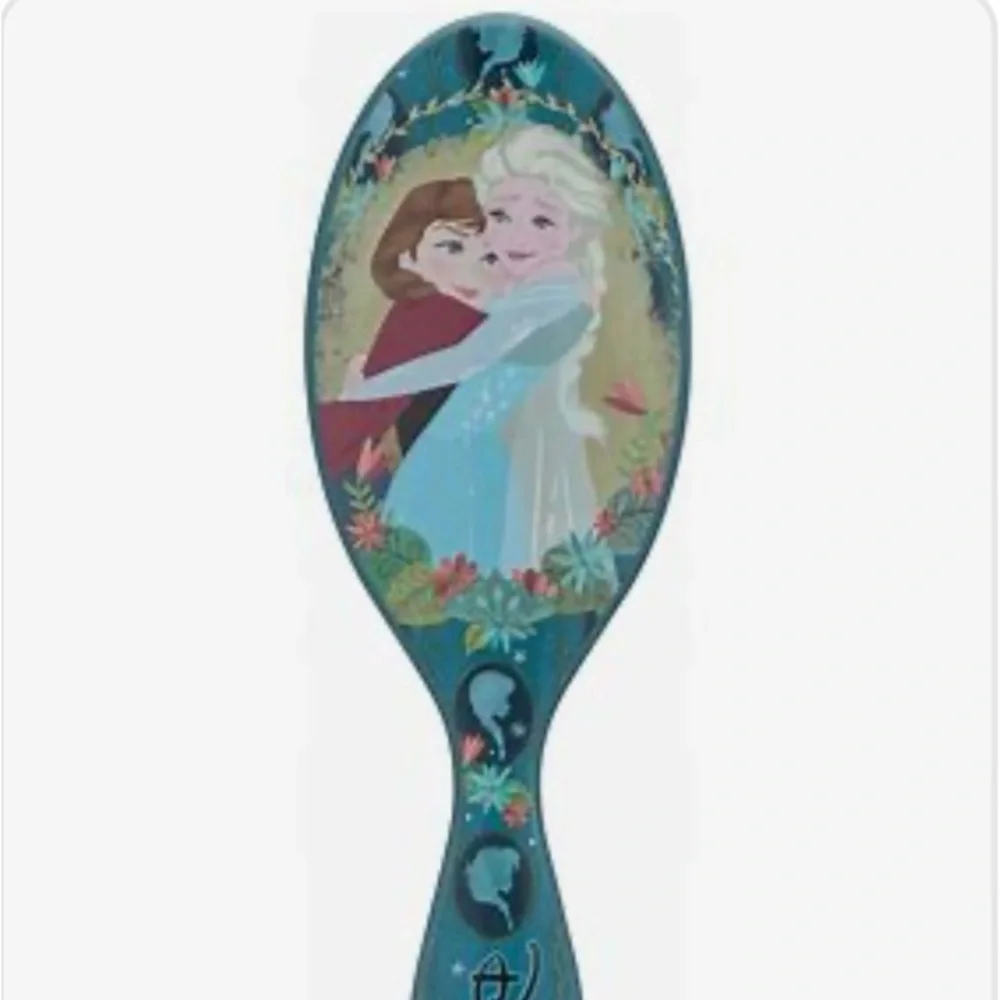 NIB Wet Brush Original Detangler Disney Frozen 2 - Anna & Elsa
